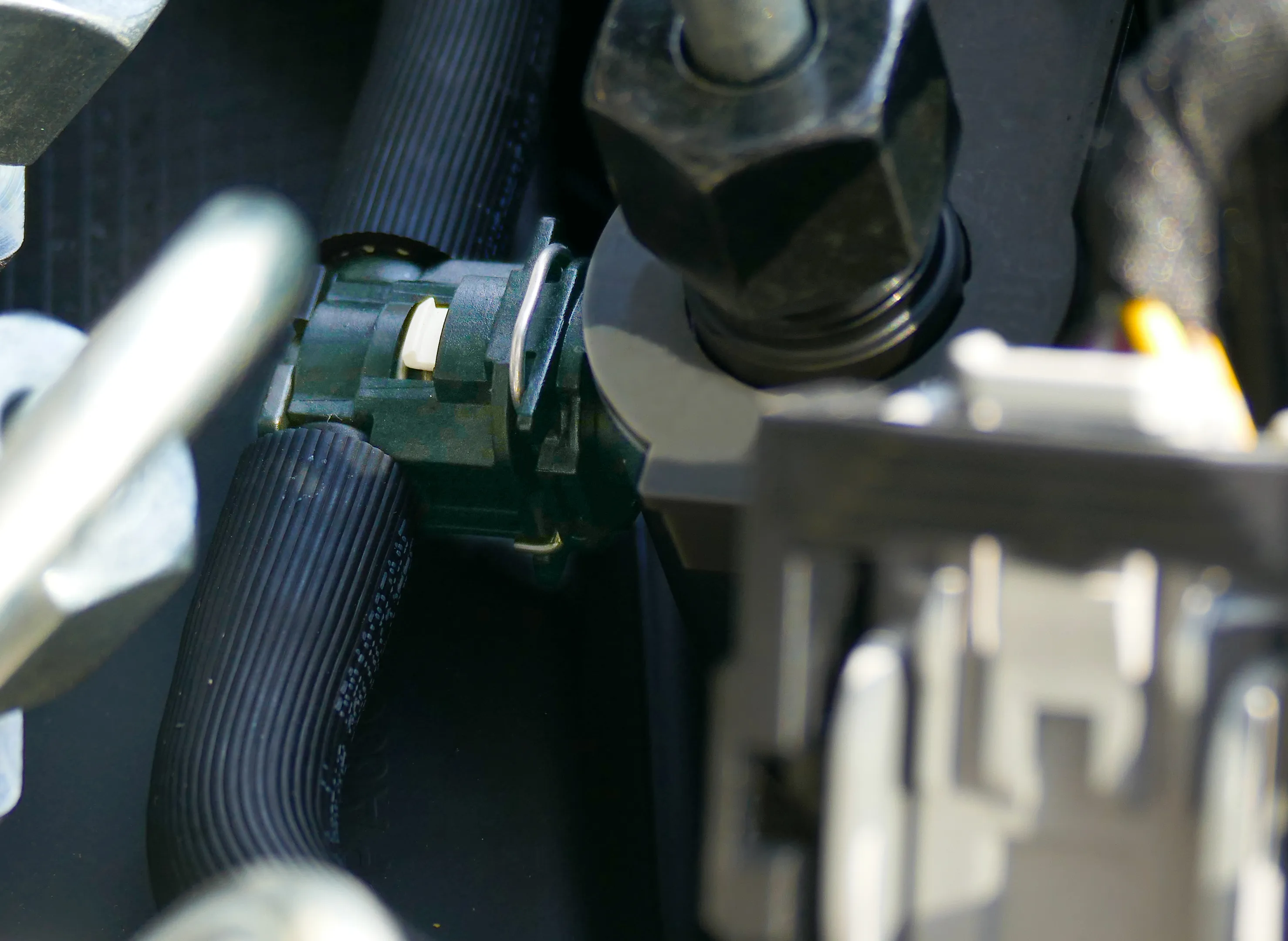 What will tomorrow’s fuel connectors look like? An example with the FlagLOCK®
